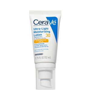 Ultra-Light Moisturizing Lotion SPF 30 | Moisturizers
